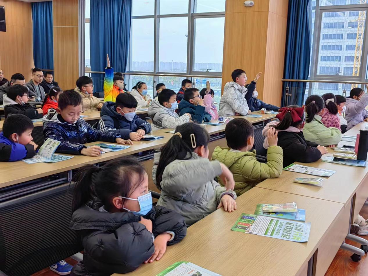 華展貓先生，校園垃圾分類活動，智能垃圾分類