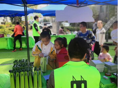 貓先生智能廢品回收箱，再生資源收集柜，小區(qū)垃圾回收站生產(chǎn)廠家