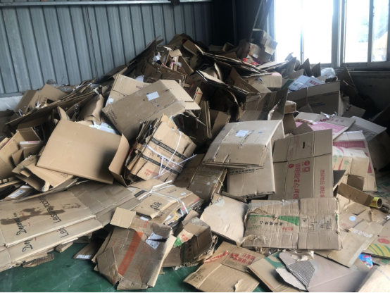 貓先生智能廢品回收箱，再生資源收集柜，小區(qū)垃圾回收站生產(chǎn)廠家